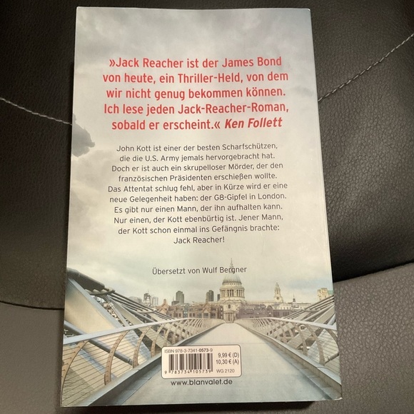 Im Visier: Ein Jack-Reacher-Roman Paperback – July 15, 2019
German Edition - Picture 4 of 4